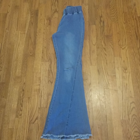 Jeans - Picture 2 of 6